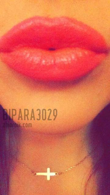 Gorące całusy dla przyjaciół.  - bipara3029