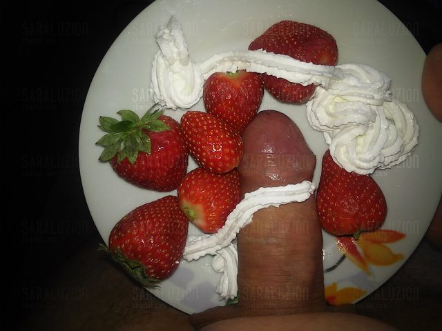 która pani chetna na deserek - saraluzion