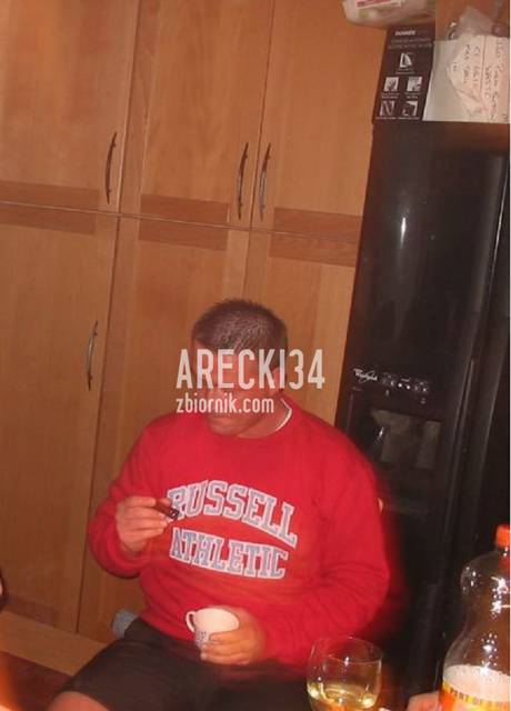 3744074_800_s.jpg - arecki34