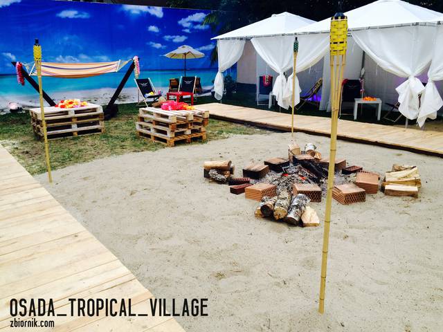 Plaza ! - OSADA_TROPICAL_VILLAGE