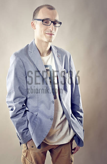 _DE36086.JPG - Series86