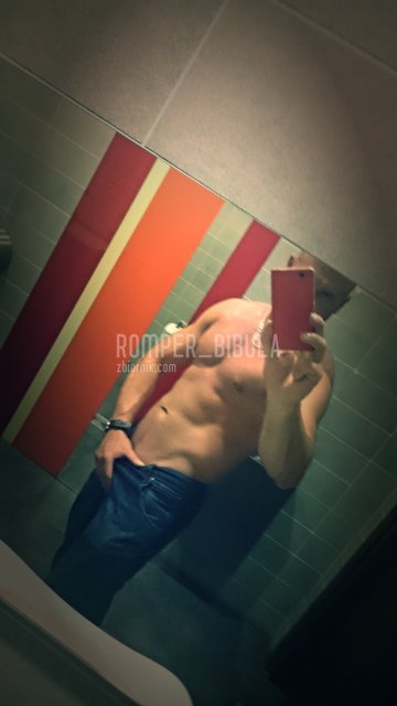 Lustro... - ROMPER_BIBULA
