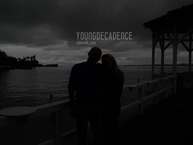 Nad jeziorem - YoungDecadence
