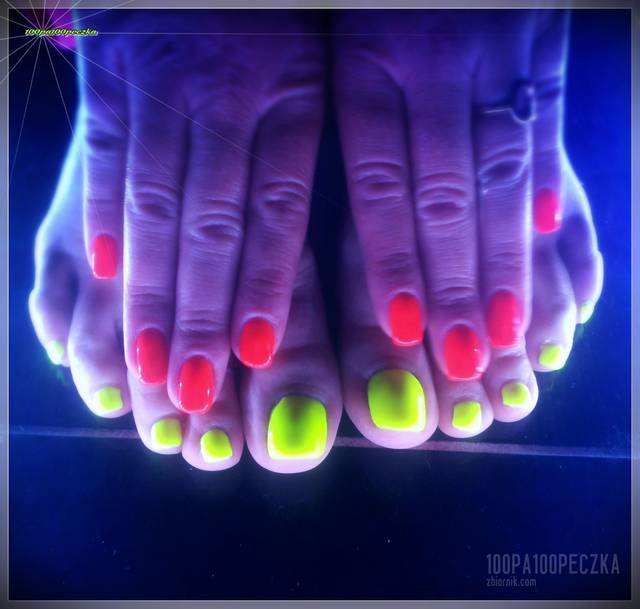 Neon Yellow #10 - 100pa100peczka
