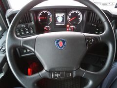 ona ma na imię "SCANIA"