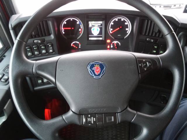 ona ma na imię "SCANIA" - 197401