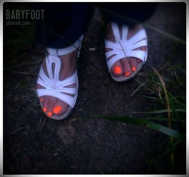 Białe cichobiegi - Babyfoot