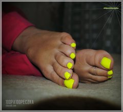 Neon Yellow #17