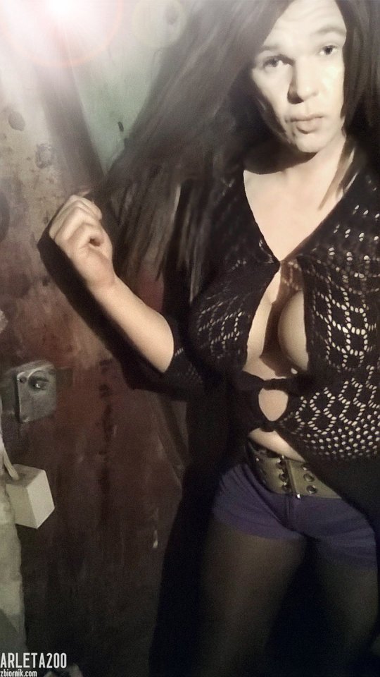 WP_20151216_02_39_42_Selfie(1).jpg - arleta200