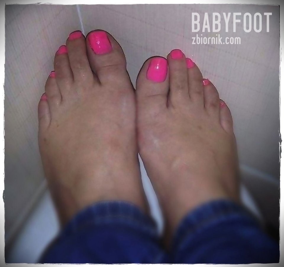 Pink Nails - Babyfoot