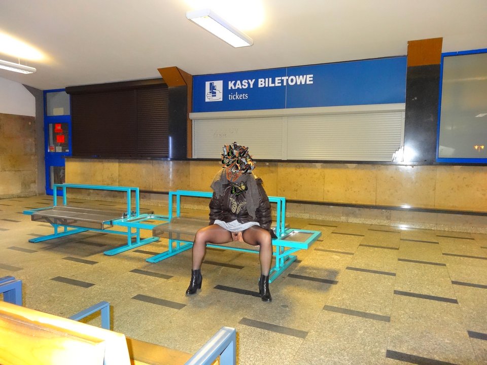 Czekam po Bilet.JPG - ada77