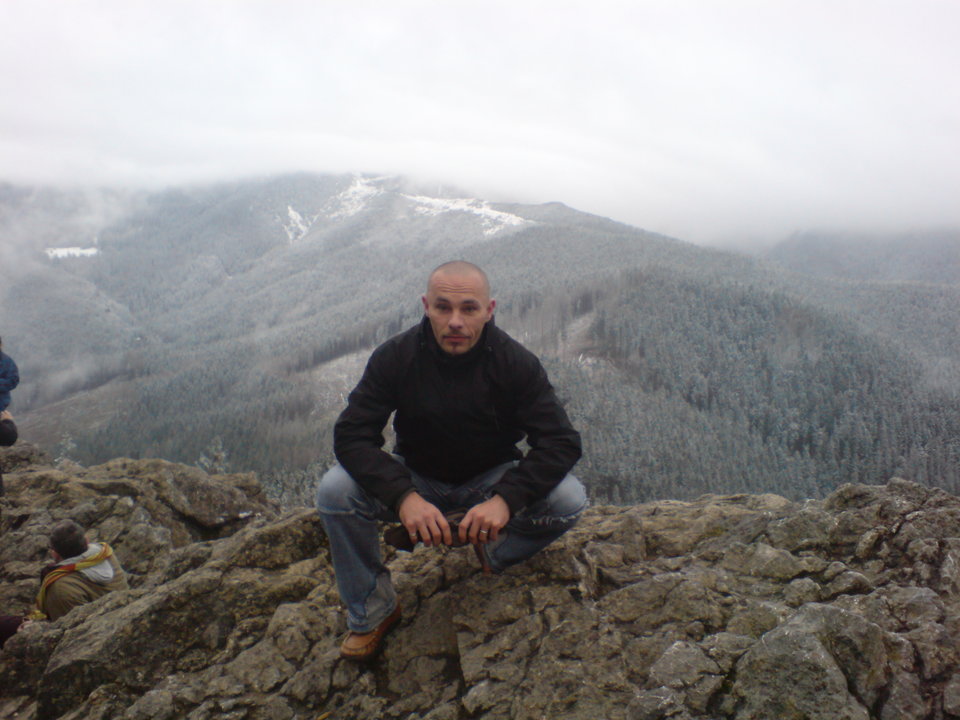 DSC00062.JPG - falco70409