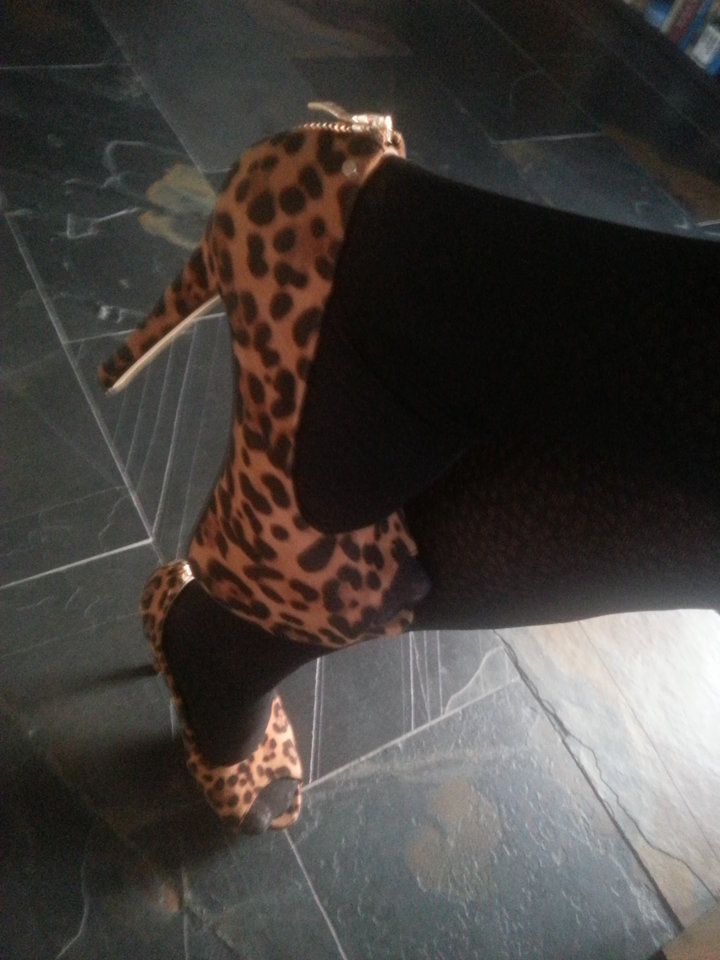 Ups, i borrowed my GF's new shoes :-) - MartinkaCross