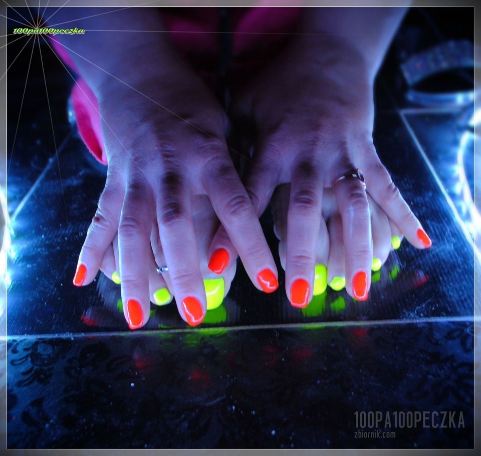 Neon Yellow #30 - 100pa100peczka
