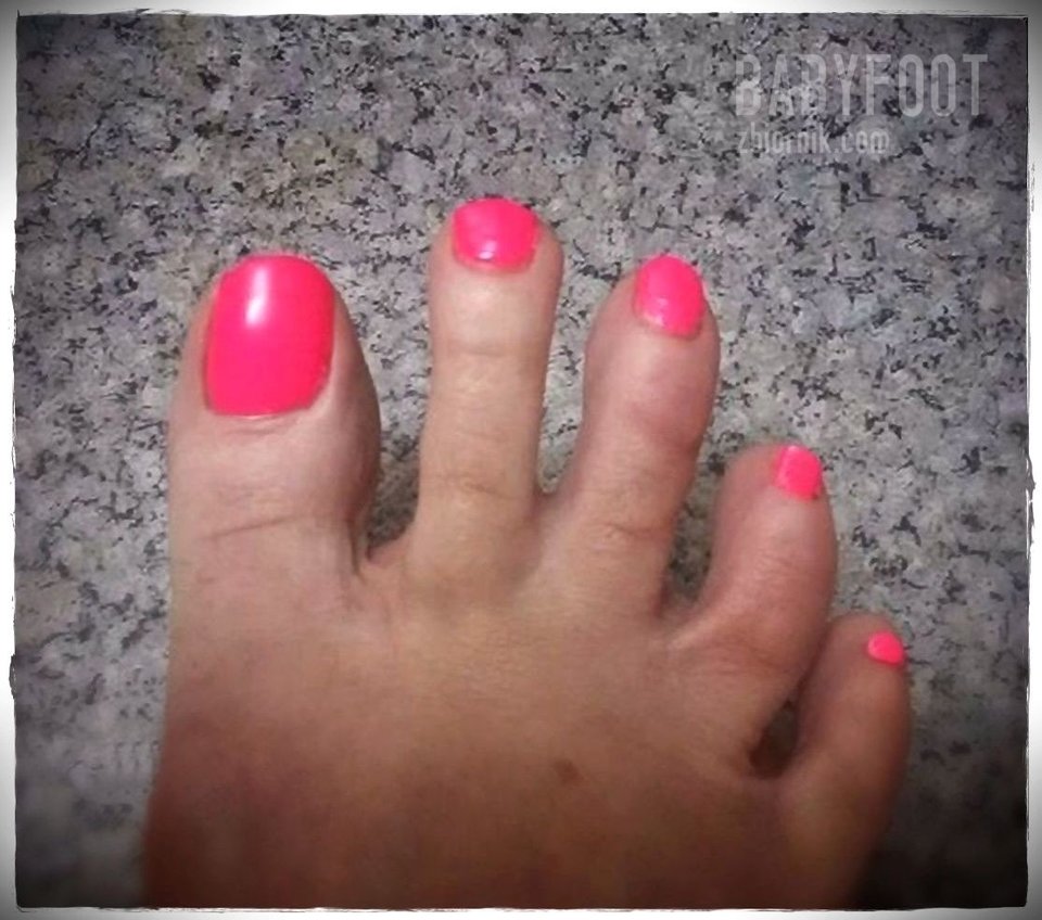 Pink Nails - Babyfoot