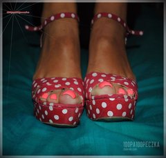 szpileczki w kropeczki 47