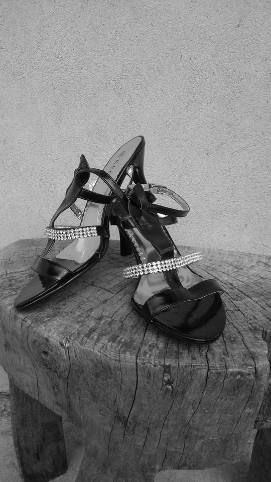 Zprezentujemy Pani. Roz. 37 - Nikt_taki