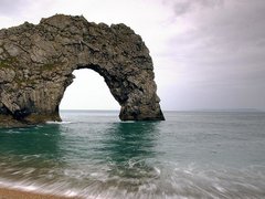 Bądź oceanem, a ja będę skałą