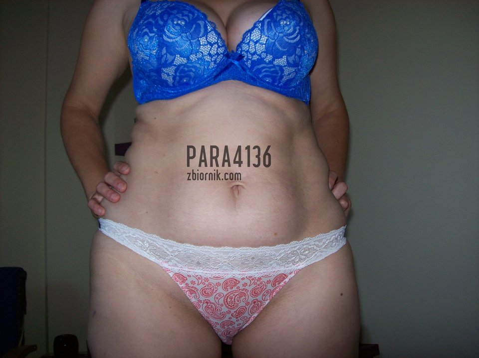 przed pracą grzecznie w bieliżnie  - para4136