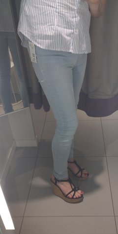 H & M