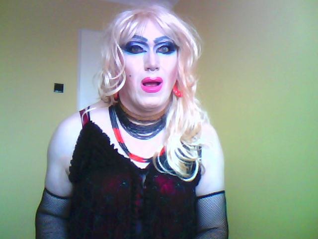 Muszę to zrobić z połykiem w niewoli. - szmineczkatrans