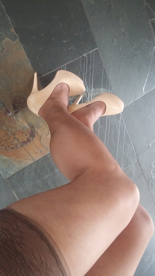 Another Lazy Sunday ❤. Which shoes is your fav ? - MartinkaCross