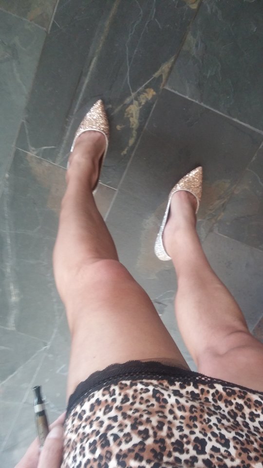 Another Lazy Sunday ❤. Which shoes is your fav ? - MartinkaCross