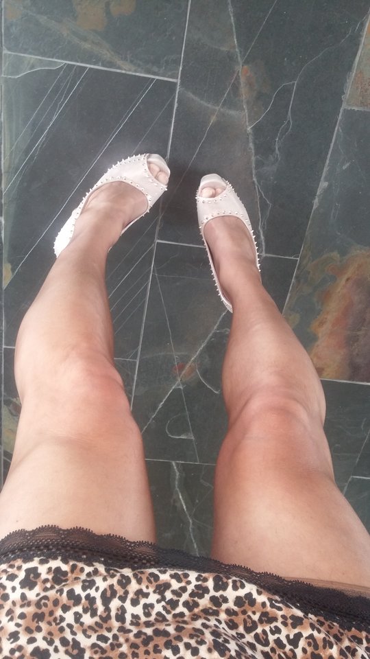 Another Lazy Sunday ❤. Which shoes is your fav ? - MartinkaCross