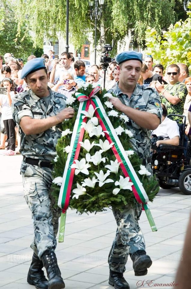 14232047_10201826834189815_1135177024890970882_o.jpg - pleo1986