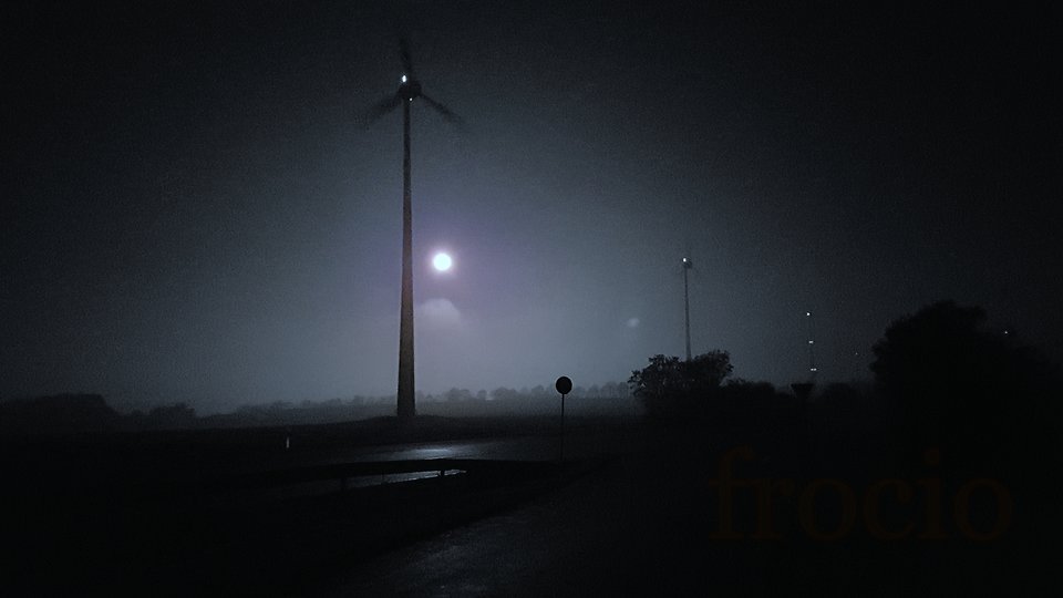 ''Ciemno wszędzie, głucho wszędzie...'' - frocio