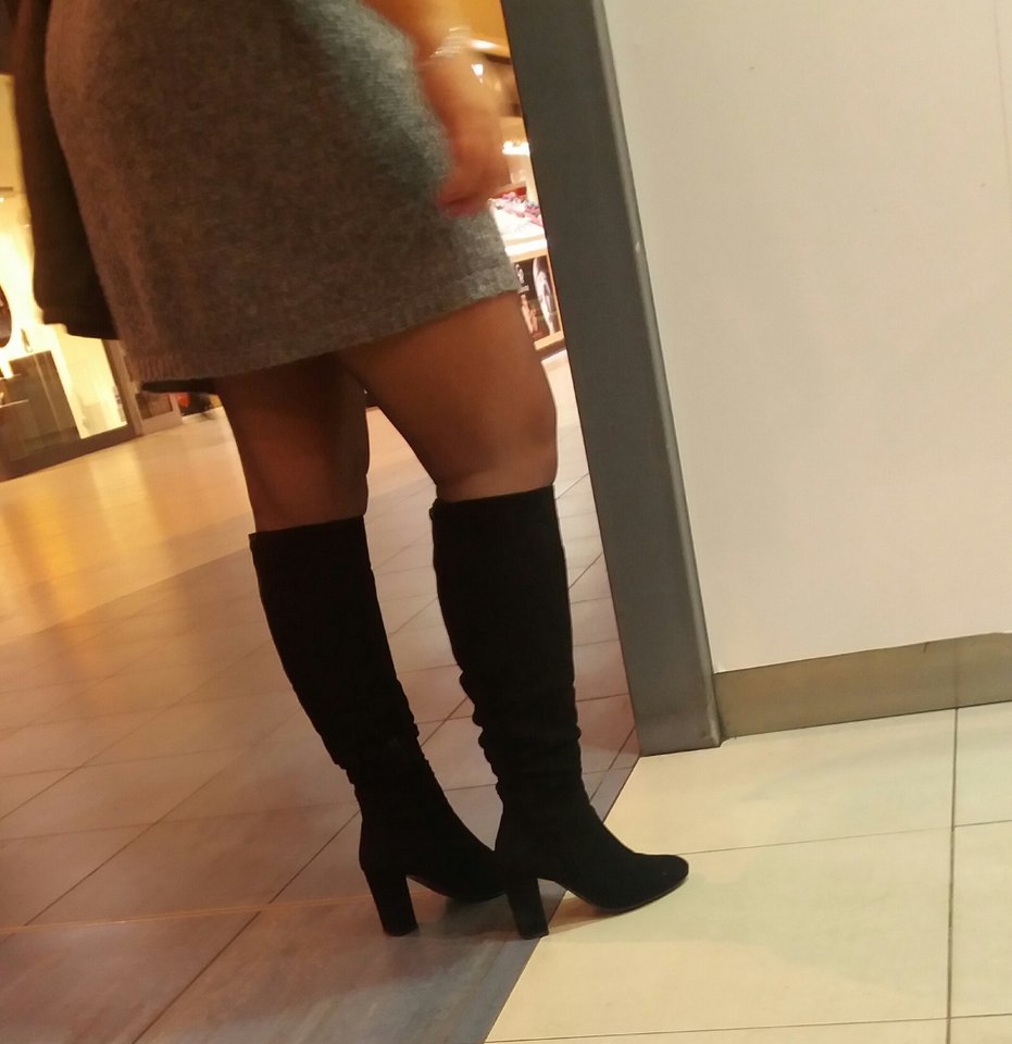 20161126_182449.jpg - iPantyhose