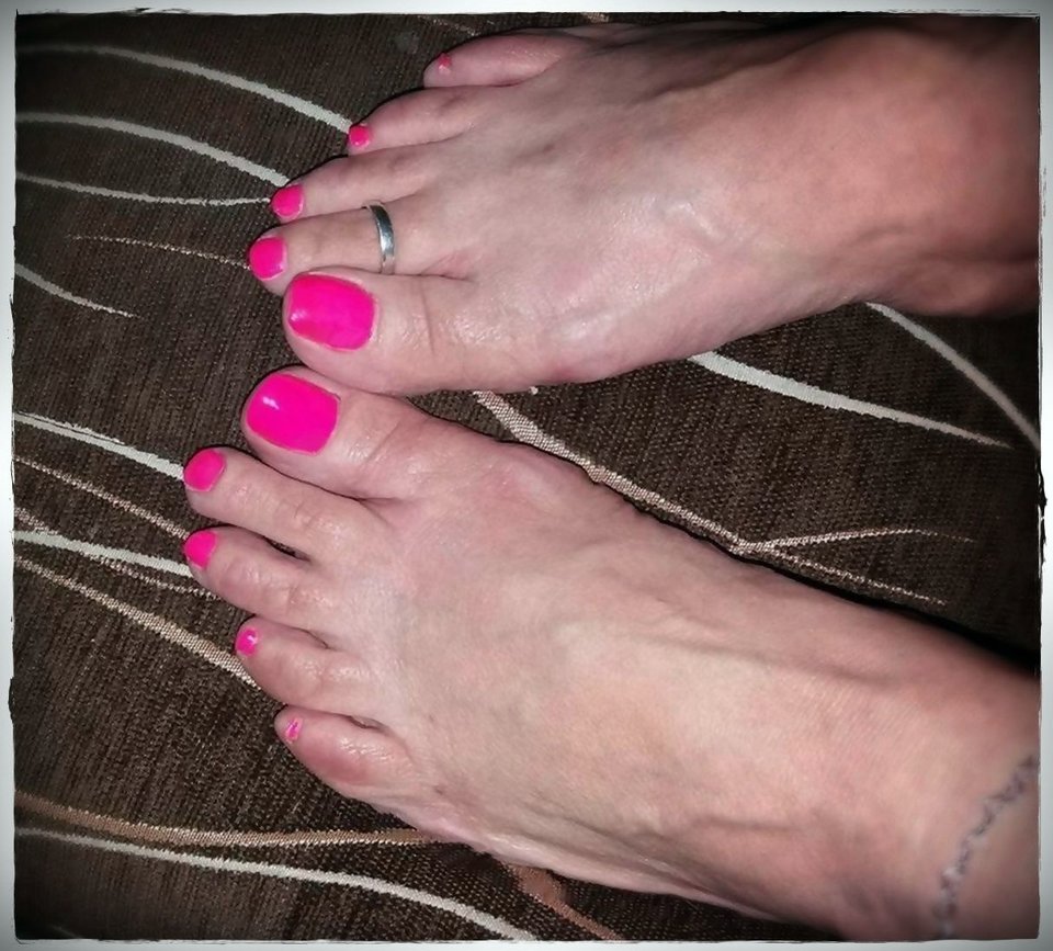 Pink Nails - Babyfoot