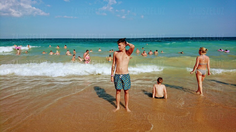 skurwiel jest przystojny, nie ma to tamto ;) - zawszeluz