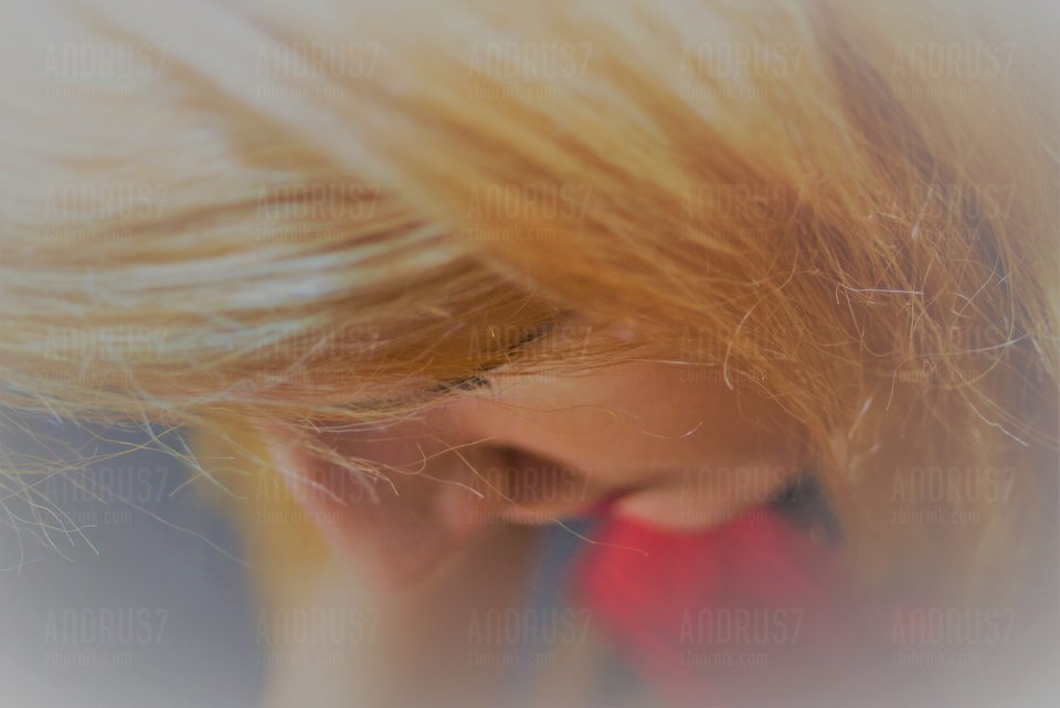 zmartwiona - andrus7