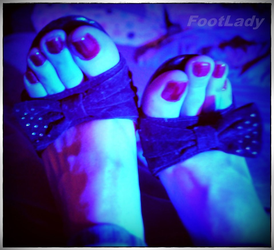 Art#80 - FeetLady