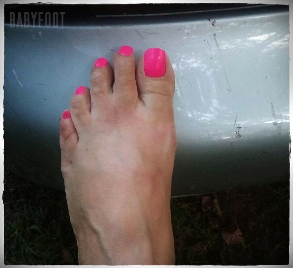 Pink Nails - Babyfoot