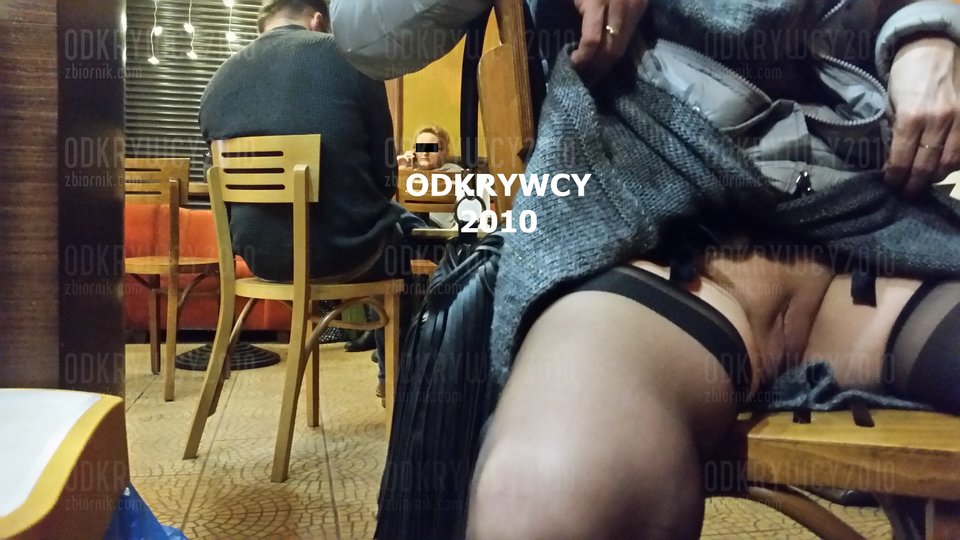 Zapraszam pod stolik :) - Odkrywcy2010