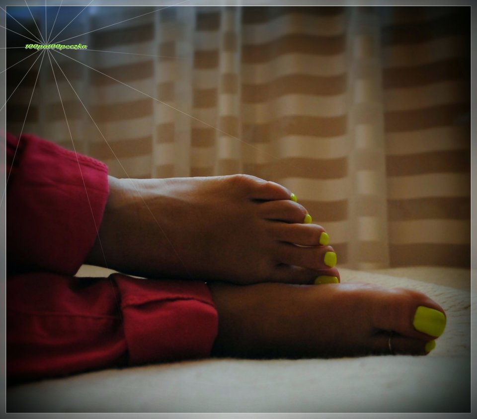 Neon Yellow #45 - 100pa100peczka