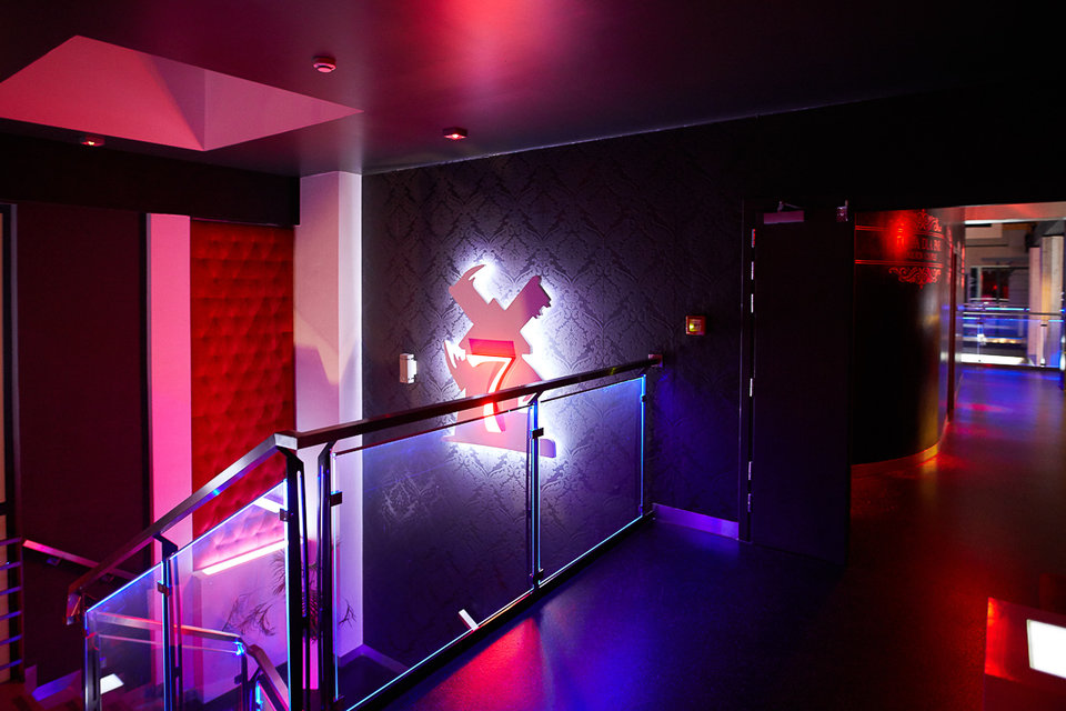 Prive Club - przejście do poziomu 2 - PriveClub