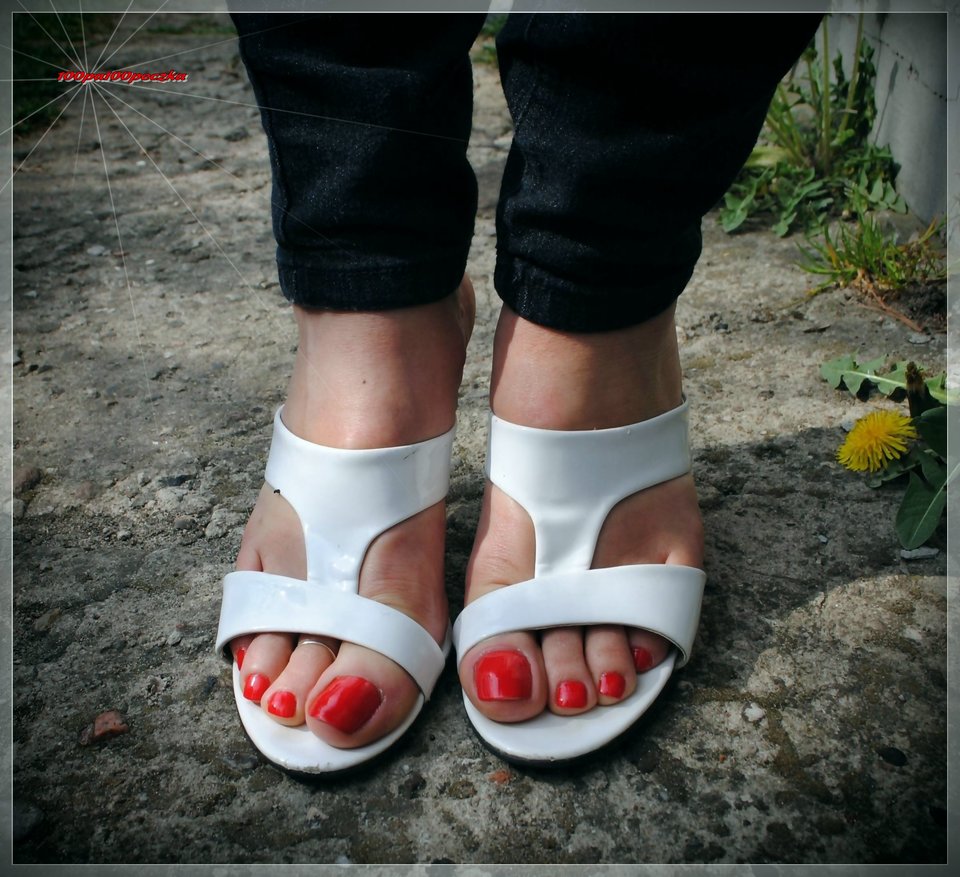 białe klapeczki 85 - 100pa100peczka