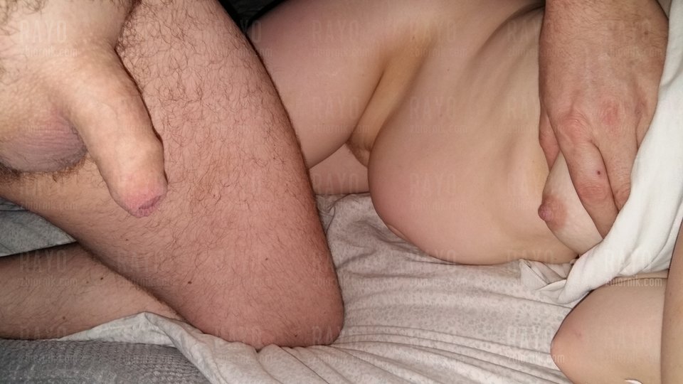 Misiek masuje cycuszka zonki - rayo