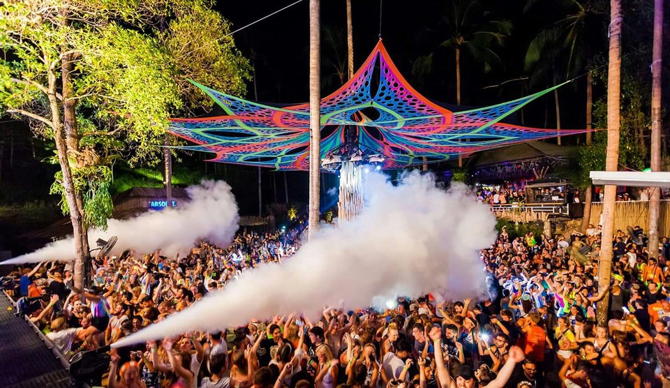 FullMoon ... niesamowita impreza kto z nami zimą tam ? - DesireMi