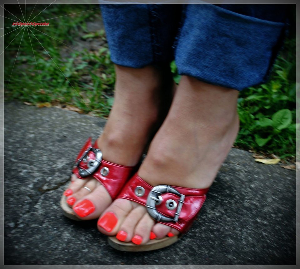 Czerwone Drewniaczki 56 - 100pa100peczka