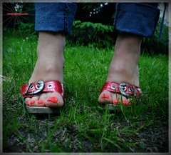 Czerwone Drewniaczki 57