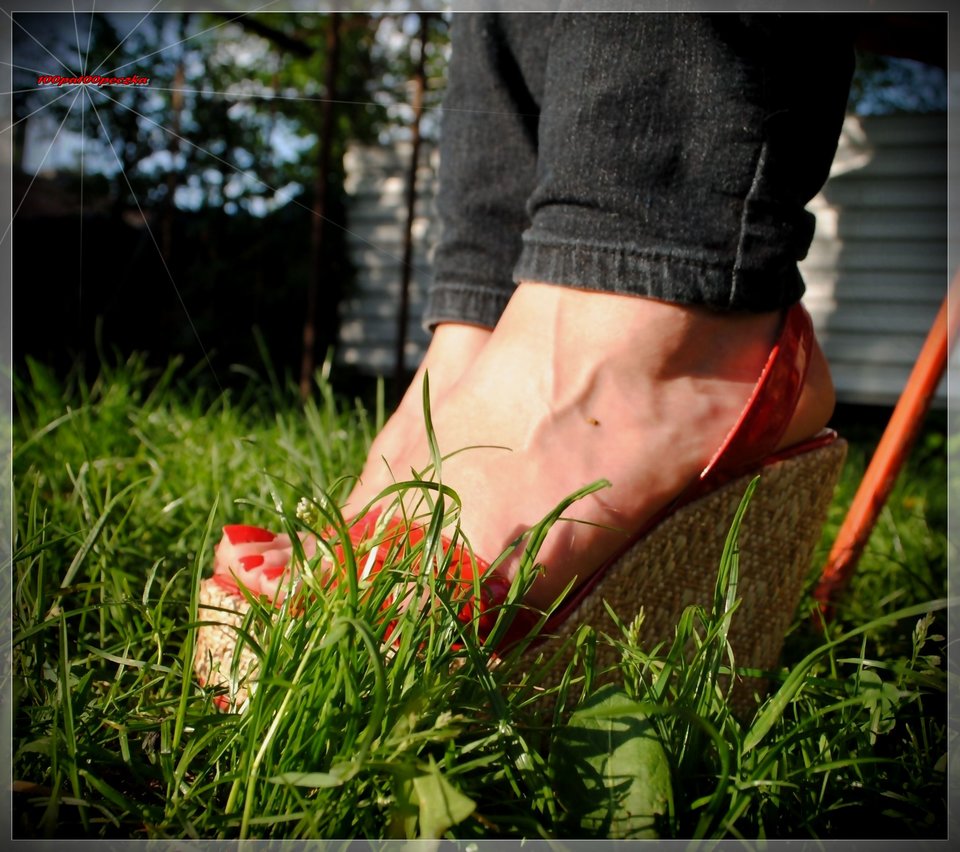 Czerwone Koturny  86 - 100pa100peczka