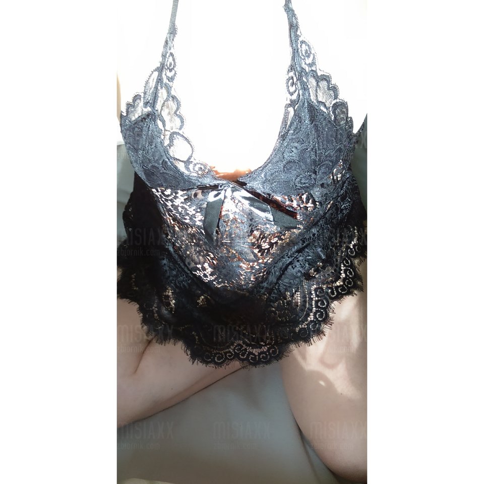 Wstałam...poprzeciągam się troszeczkę🙃🙃🙃 - misiaXX