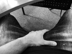 Sporo miejsca pod biurkiem 😉