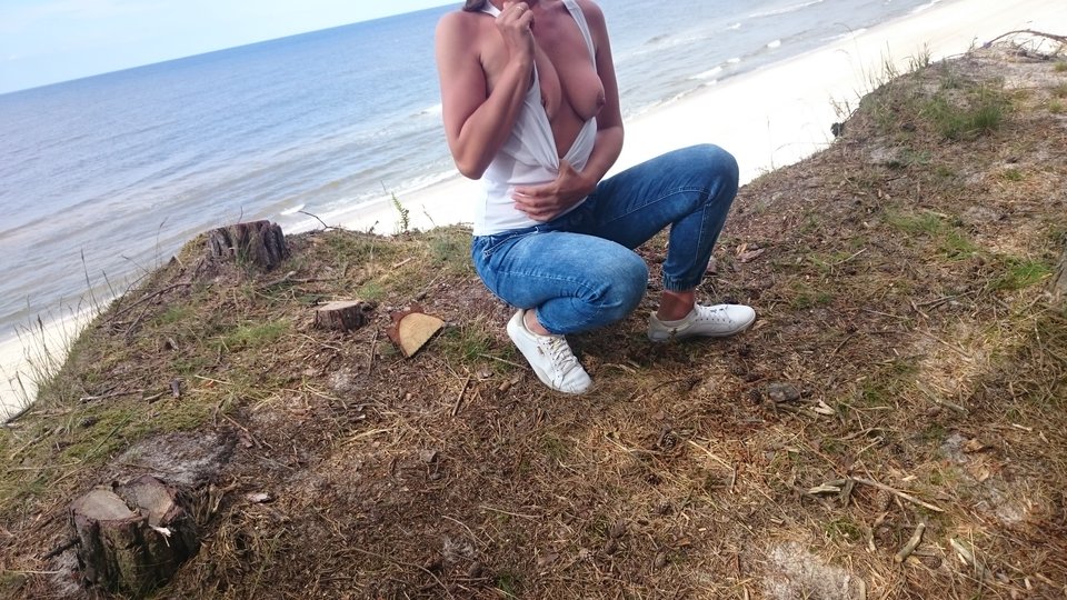 spacerek w Dźwirzynie.JPG - Perlowi