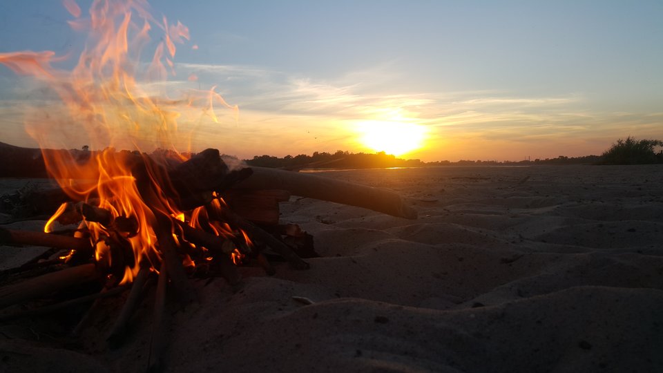 W blasku zachodu. .. - Naom__e