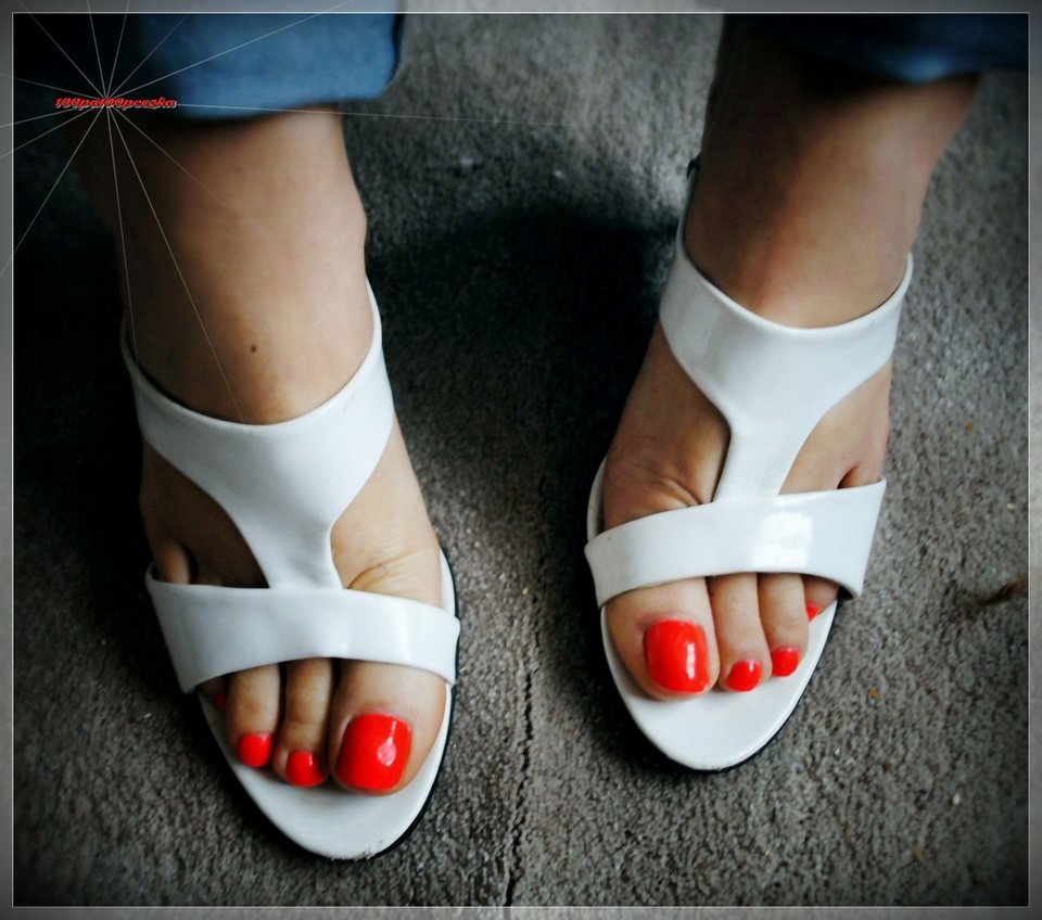 białe klapeczki 101 - 100pa100peczka